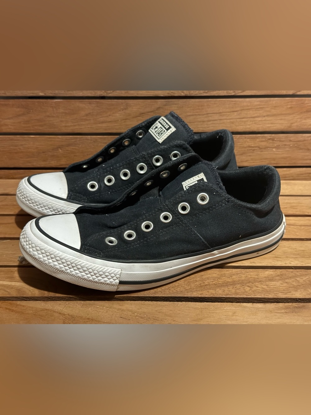 Converse Chuck Taylor All Star Madison Low Top Black White Women's Size 8 - Picture 2 of 6